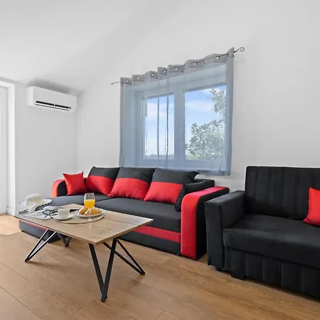 Apartman Kajumami By Qubo